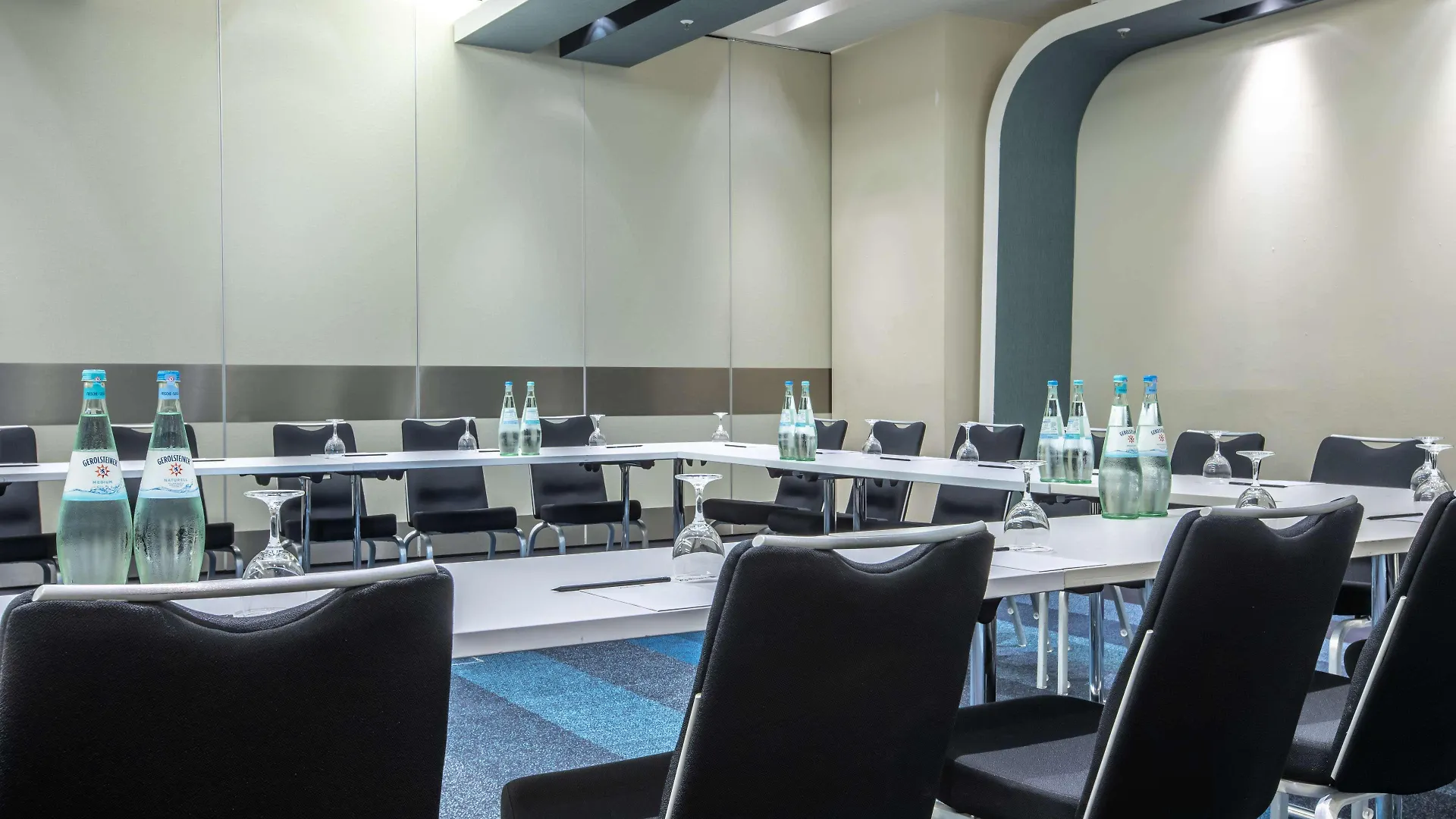 Radisson Blu Hotel, Hamburg 4*,  Germany