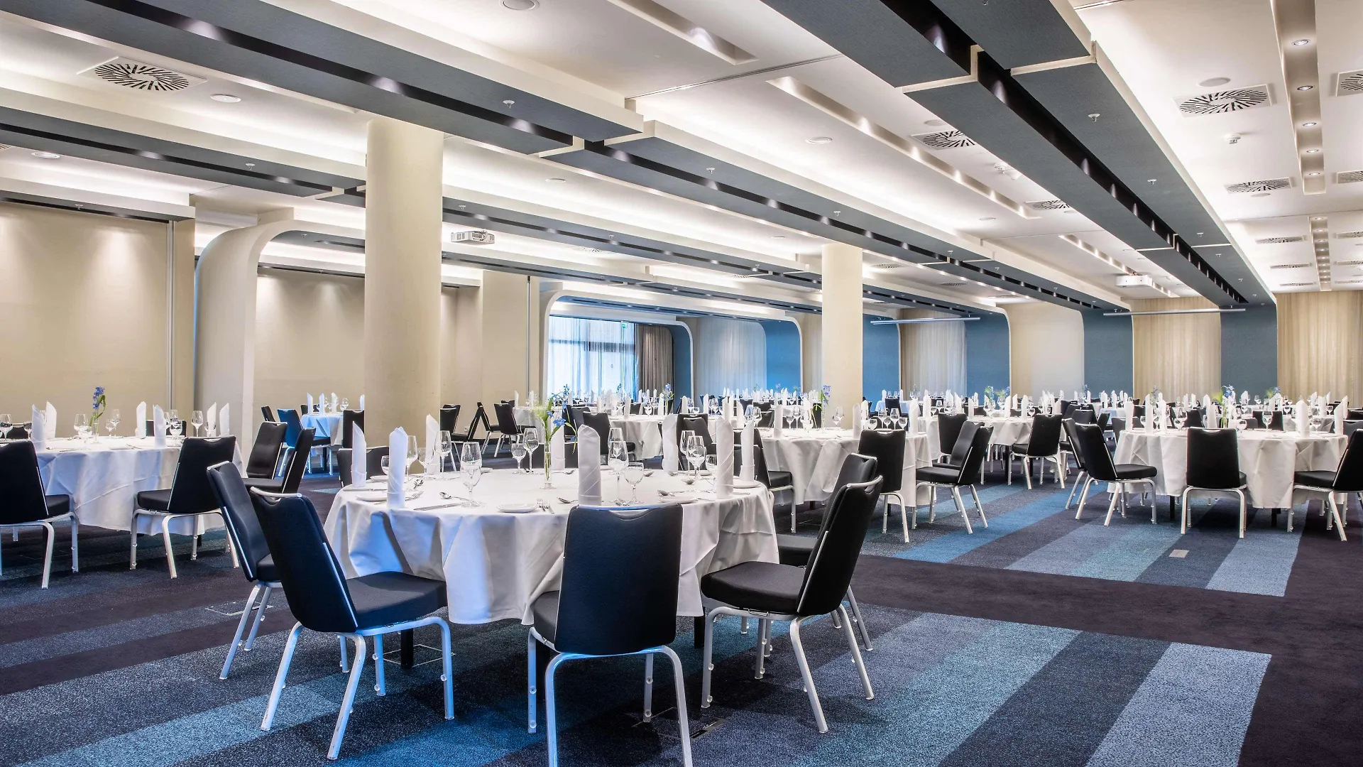 Radisson Blu Hotel, Hamburg 4*,