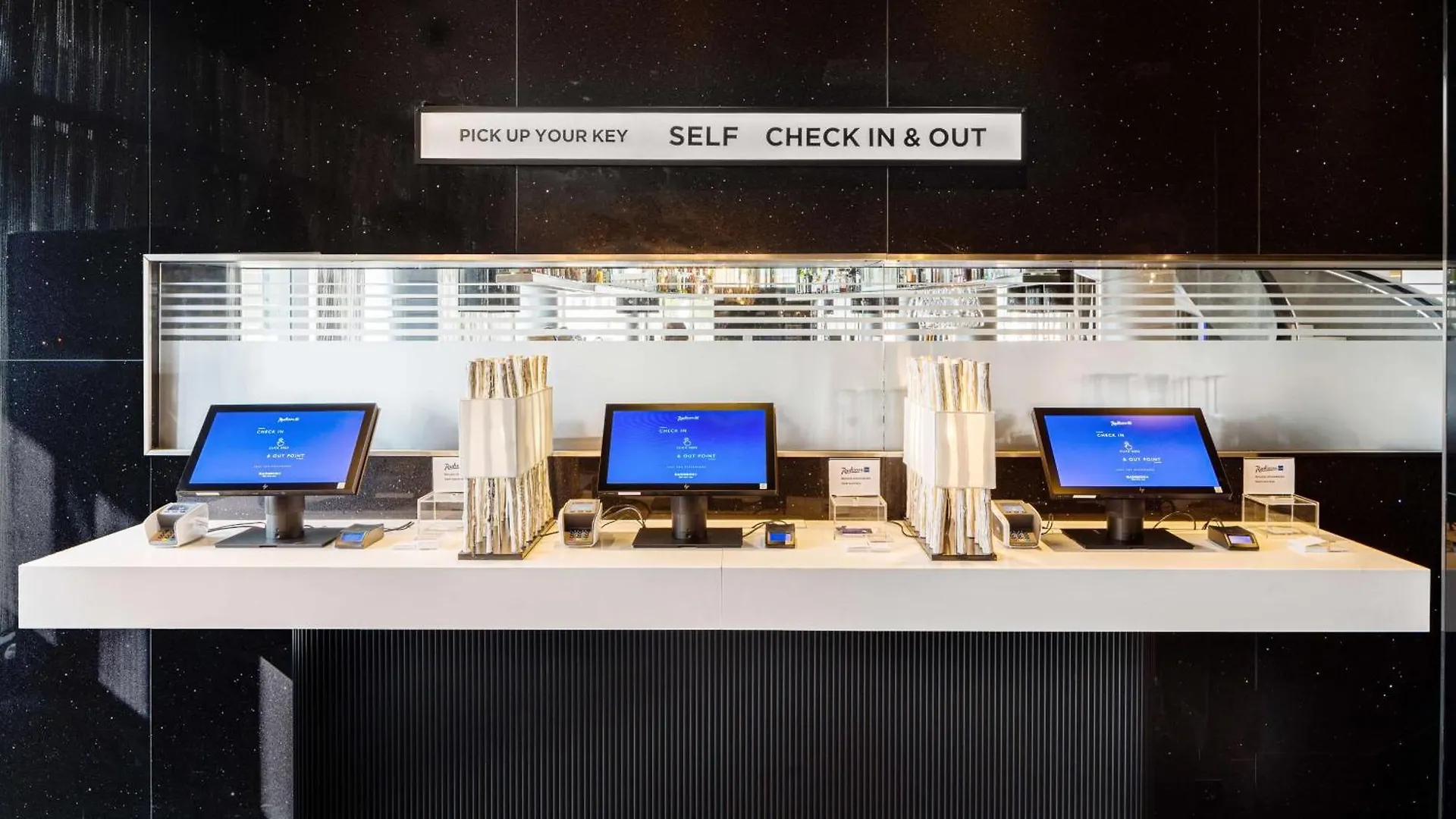 Radisson Blu Hotel, Hamburg 4*,